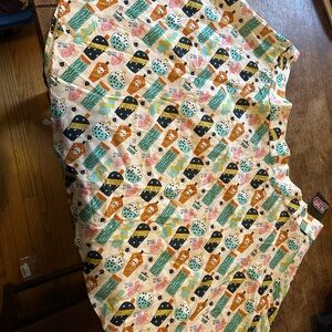 Retrolicious Cream and Green Patterned Fabric